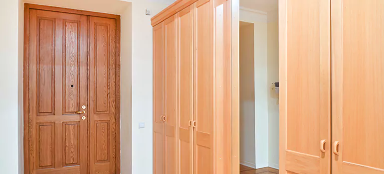 Glass Closet Door Repair in Ensley, FL
